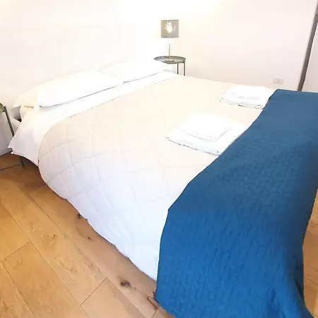 Palazzo Ciaia - Centro Apartment *